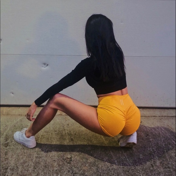 Meet your Posher, Jenna - Picture 3 of 8